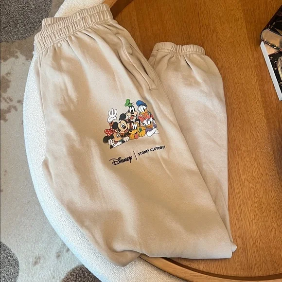 SCL X Disney Set - Crewneck Sweatshirt and Joggers - Picture 2 of 4